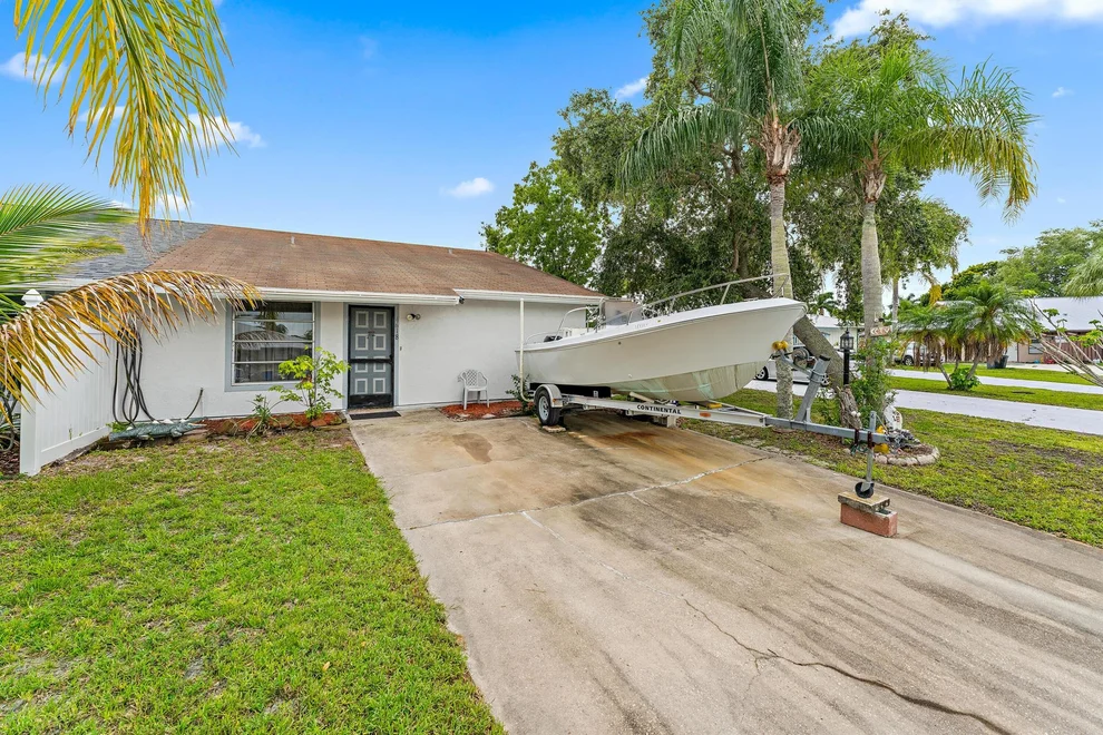 Unit for sale at 4618 SE Marie Way, Stuart, FL 34997