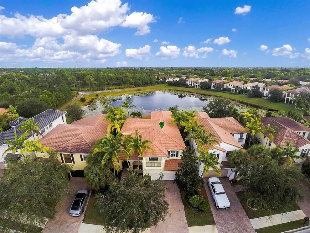 Unit for sale at 827 Madison Court, Palm Beach Gardens, FL 33410