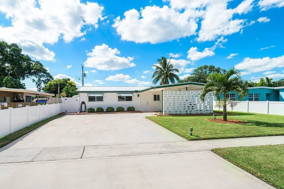 Unit for sale at 759 Hibiscus Drive, Royal Palm Beach, FL 33411
