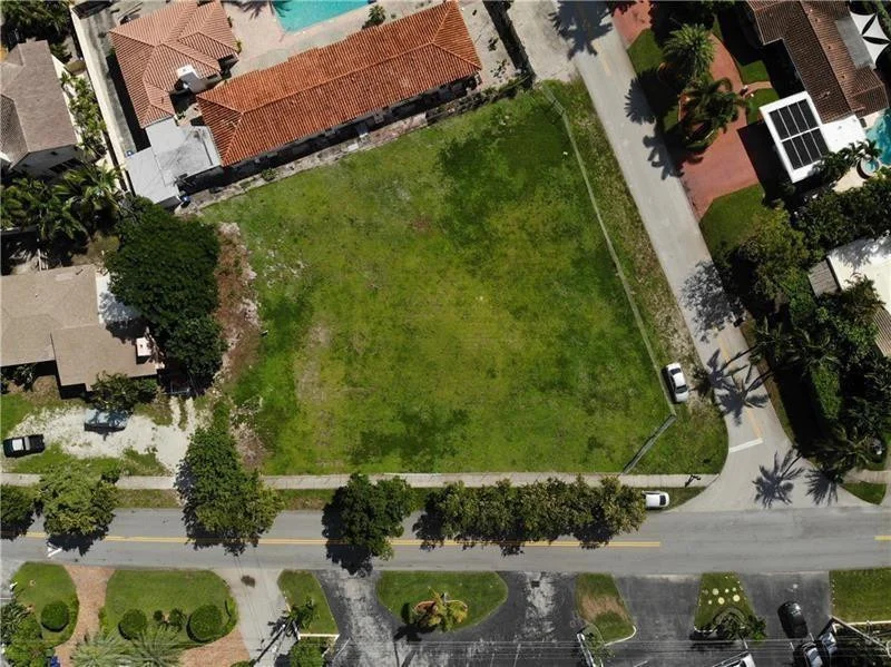 Unit for sale at 1800 Middle River Drive, Fort Lauderdale, FL 33305