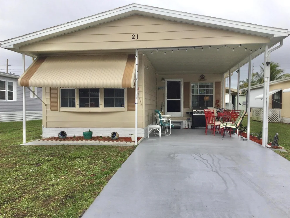 Unit for sale at 21 Camino Del Rio, Port St Lucie, FL 34952