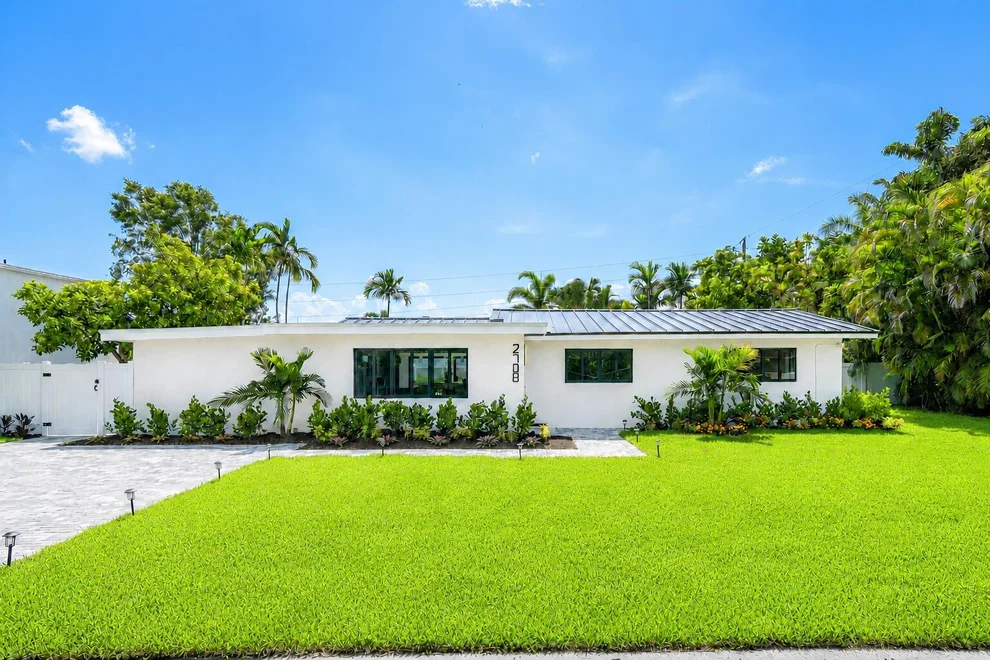 Unit for sale at 2708 NE 1ST Avenue, Wilton Manors, FL 33334