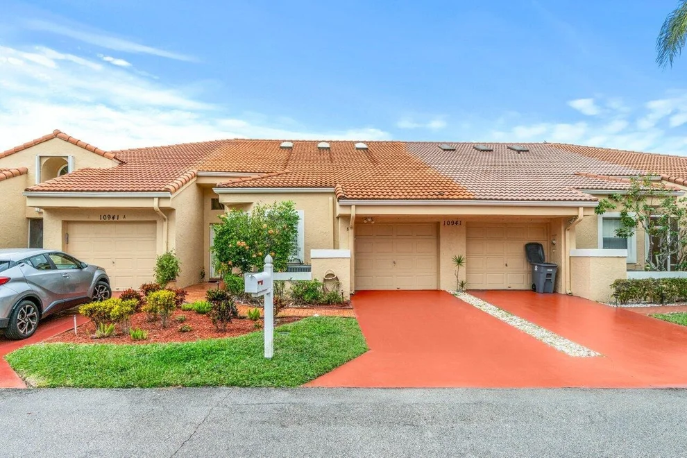 Unit for sale at 10941 Lakemore Lane, Boca Raton, FL 33498