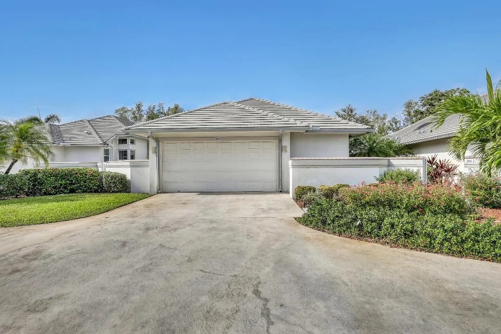 Unit for sale at 201 Orange Tree Drive, Atlantis, FL 33462