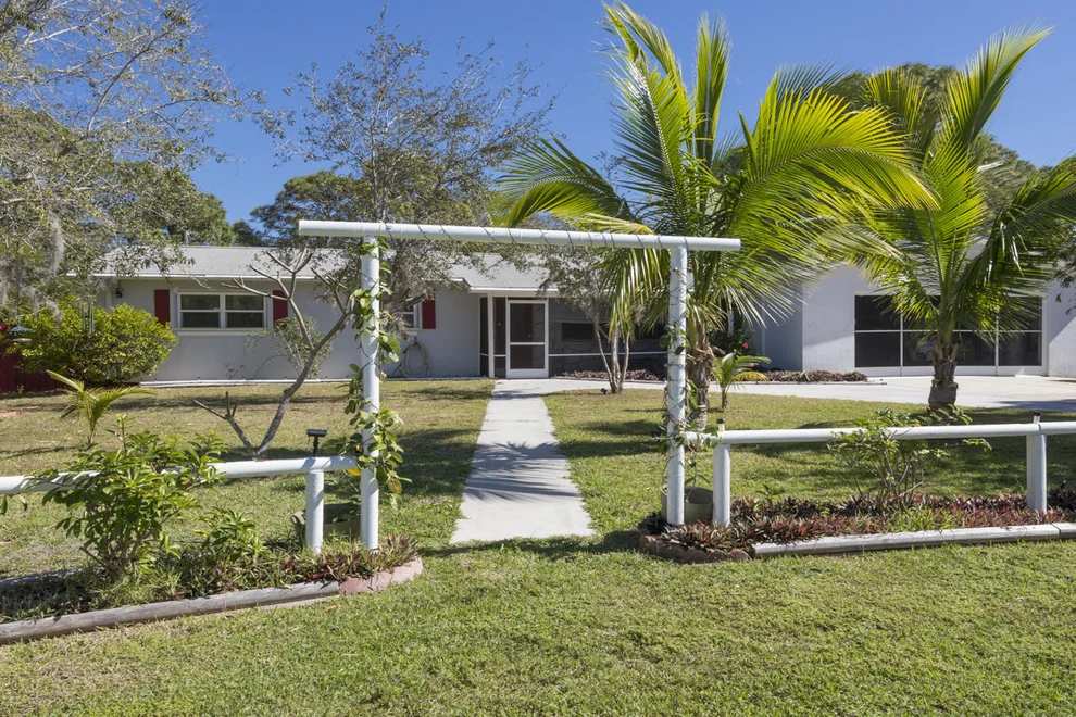Unit for sale at 3418 Sunrise Boulevard, Fort Pierce, FL 34982