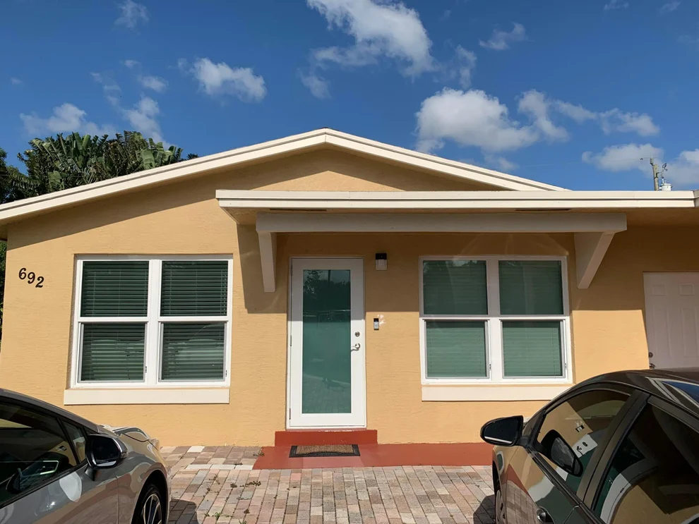 Unit for sale at 692 Haverhill Road, West Palm Beach, FL 33415