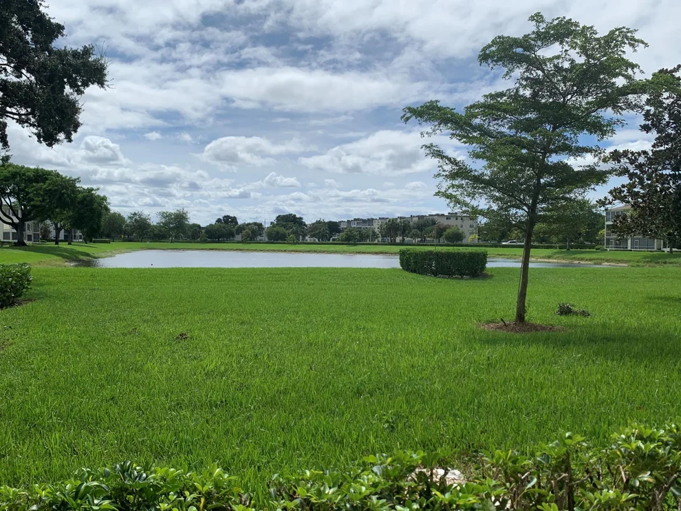 Unit for sale at 52 Preston B, Boca Raton, FL 33434