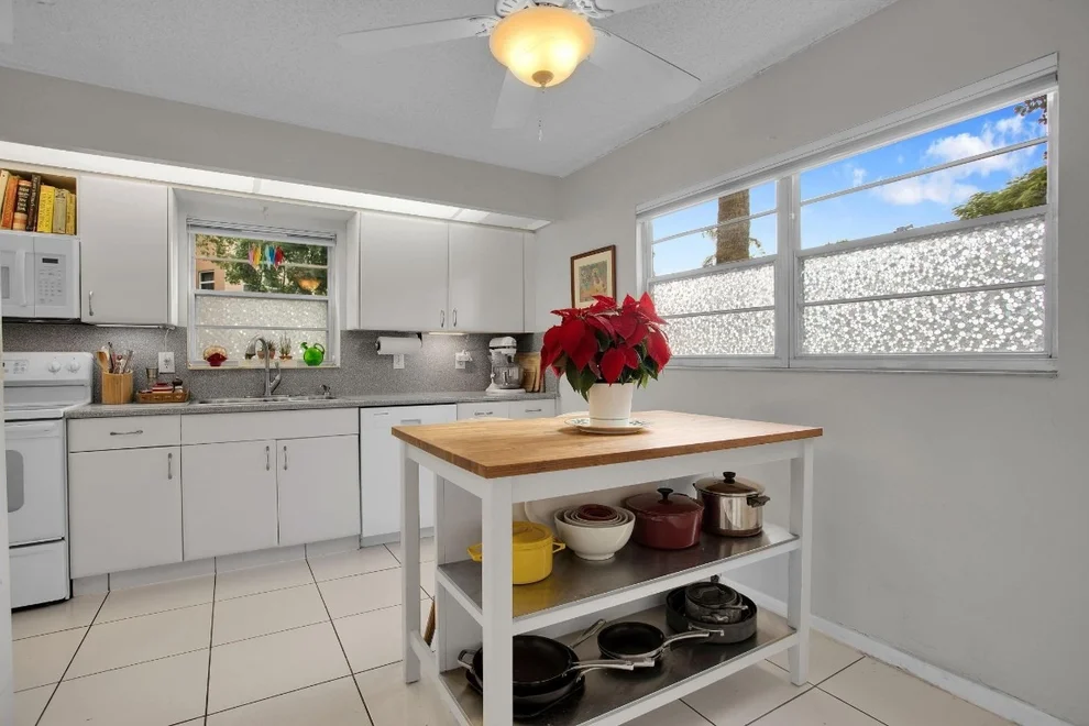Unit for sale at 1602 Abaco Drive, Coconut Creek, FL 33066
