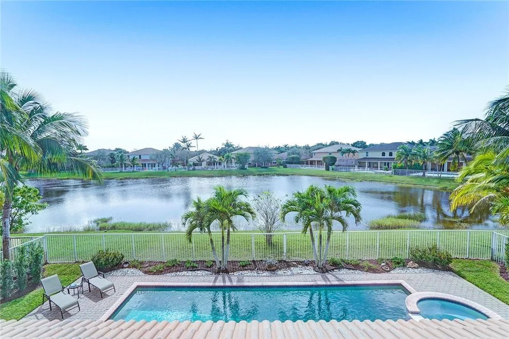 Unit for sale at 19226 N Hibiscus Street, Weston, FL 33332