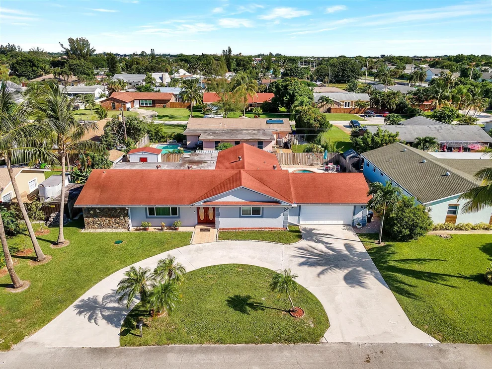 Unit for sale at 3059 Emerald Lane, Lake Worth, FL 33462