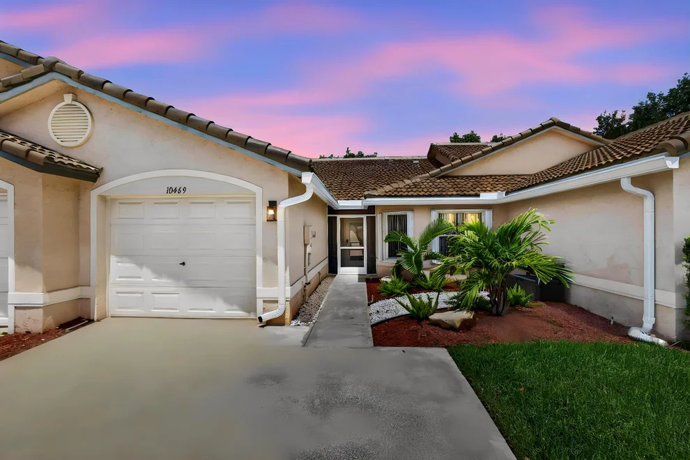 Unit for sale at 10469 Pelican Drive, Wellington, FL 33414