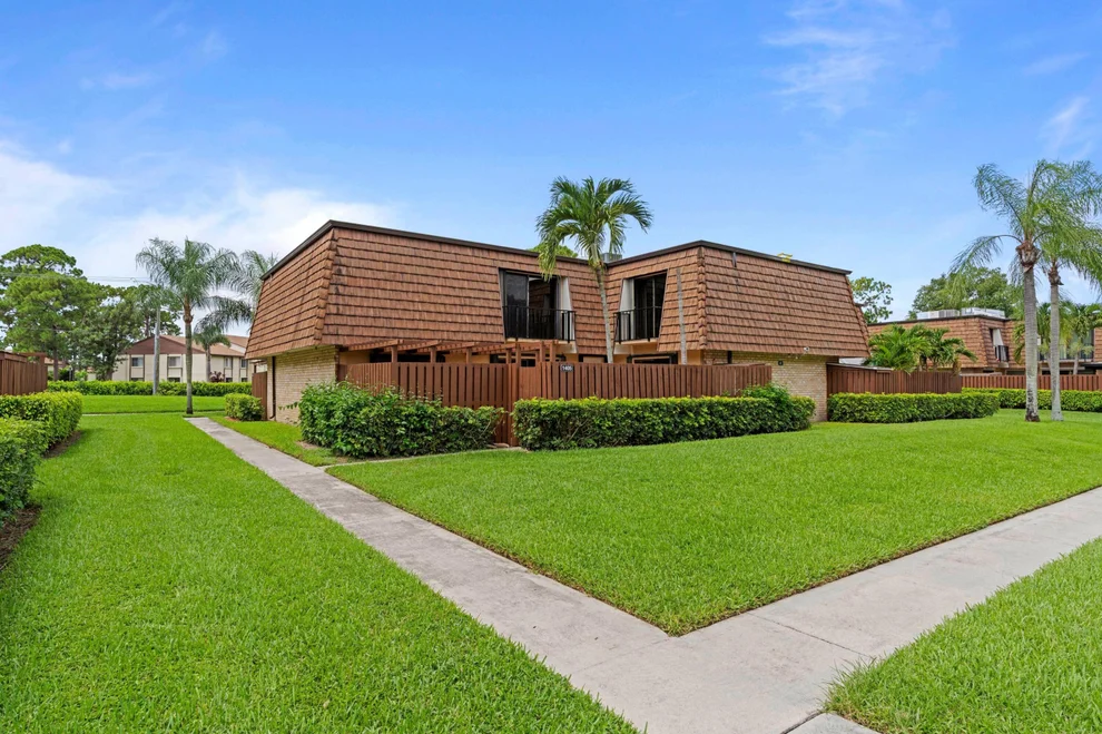 Photo of 1405 14th Lane, Lake Worth, FL 33463