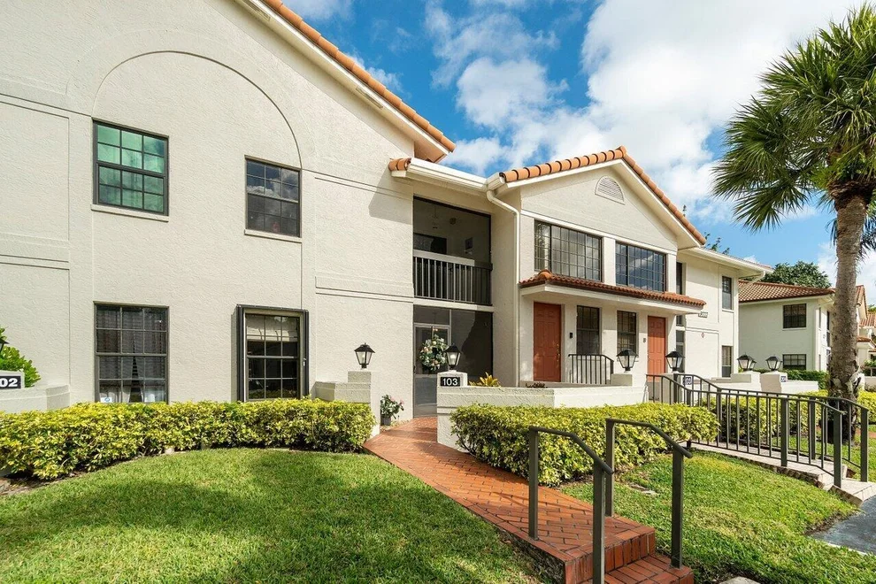 Unit for sale at 9777 Sills Drive E, Boynton Beach, FL 33437