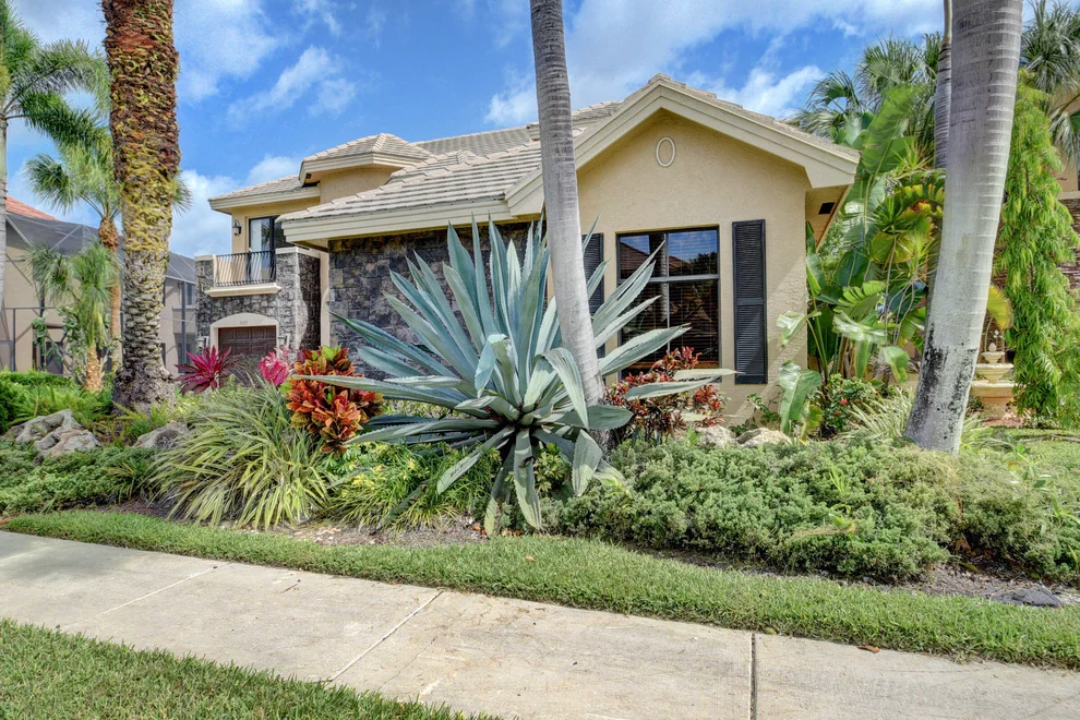 Unit for sale at 10371 Trianon Place, Wellington, FL 33449