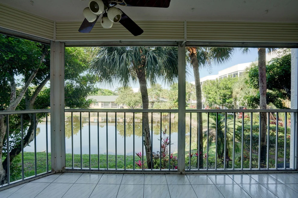 Unit for sale at 3146 Via Poinciana, Lake Worth, FL 33467