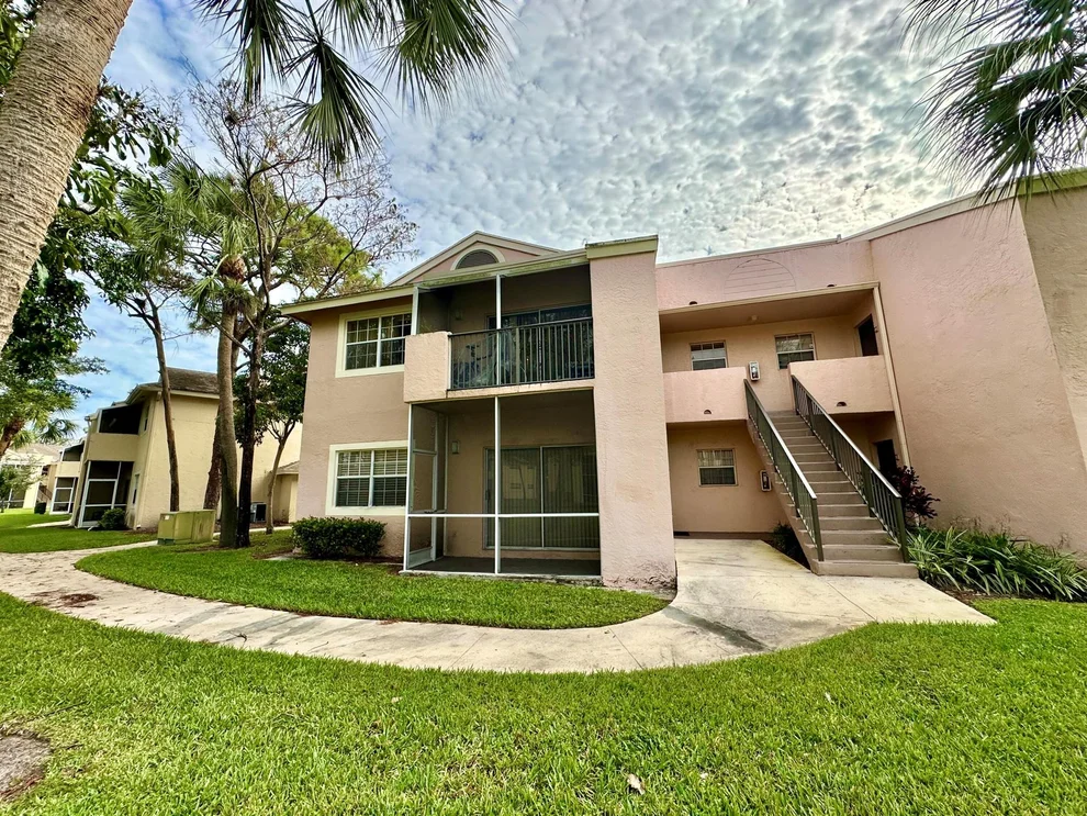 Unit for sale at 751 Cypress Lane, Deerfield Beach, FL 33064