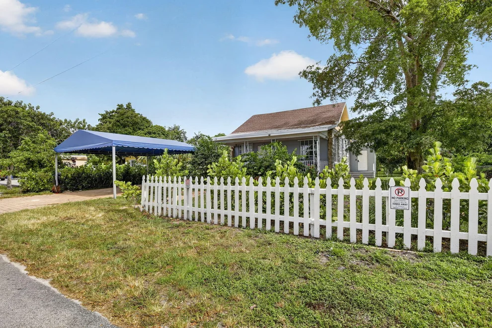 Unit for sale at 2465 Taylor Street, Hollywood, FL 33020