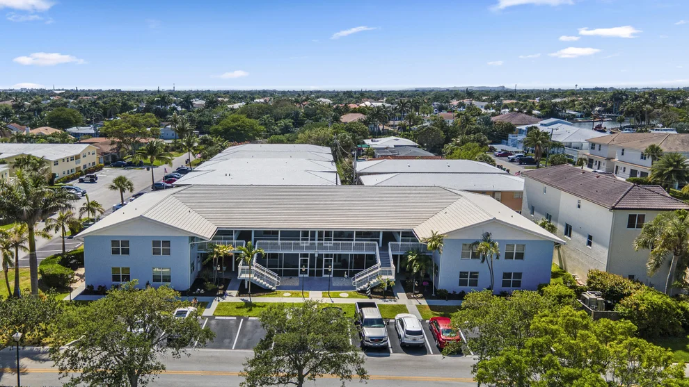 Unit for sale at 2835 NE 28th Avenue, Lighthouse Point, FL 33064
