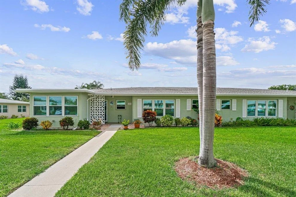 Unit for sale at 180 N High Point Boulevard, Boynton Beach, FL 33435