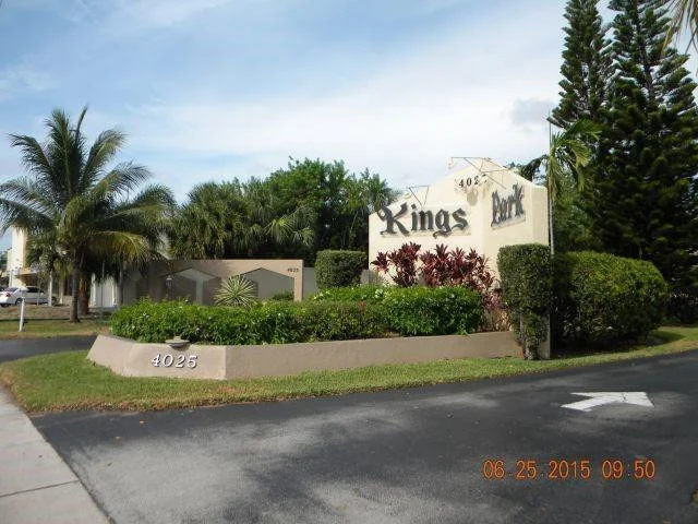Unit for sale at 4025 N Federal Highway, Oakland Park, FL 33308