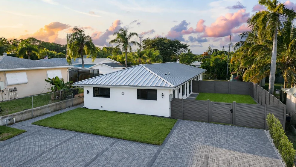 Unit for sale at 303 De Carie Street, Delray Beach, FL 33444