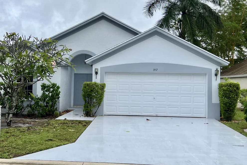 Unit for sale at 357 Hammocks Trail, West Palm Beach, FL 33413