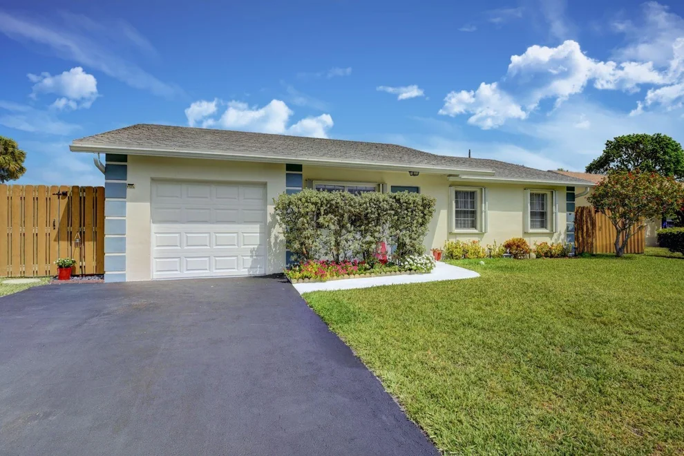 Unit for sale at 9339 Southampton Place, Boca Raton, FL 33434