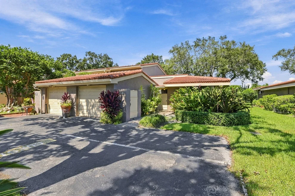 Unit for sale at 1101 SAINT ANDREWS Road, Hollywood, FL 33021