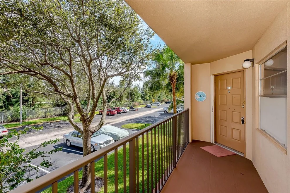 Unit for sale at 1200 SW 124th Terrace, Pembroke Pines, FL 33027