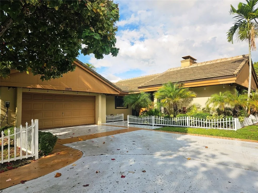 Unit for sale at 19975 NE 10th Place Way, Miami, FL 33179
