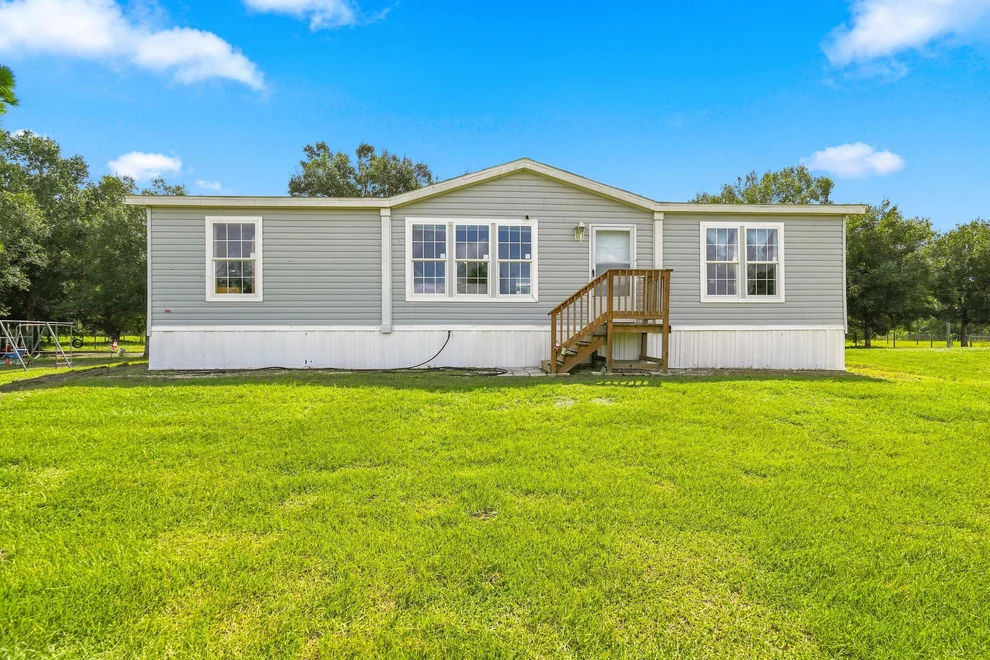 Unit for sale at 20967 NW 250TH Street, Okeechobee, FL 34972
