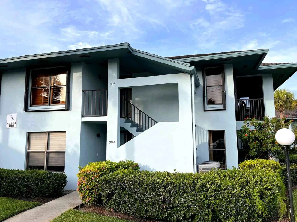 Unit for sale at 950 S Kanner Highway, Stuart, FL 34994