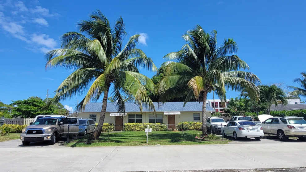 Unit for sale at 3762 Patio Court, Lake Worth, FL 33461