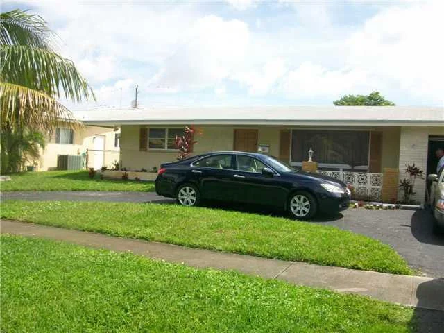 Unit for sale at 4300 Monroe Street, Hollywood, FL 33021