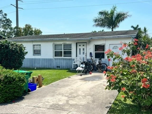 Unit for sale at 491 W Jordan Boulevard, Pahokee, FL 33476