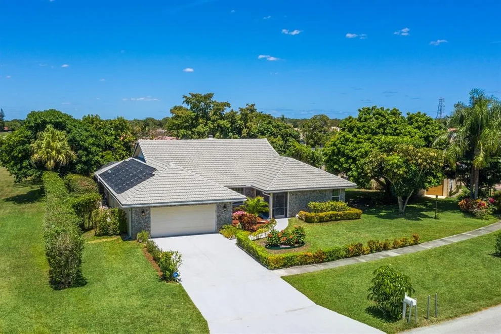 Unit for sale at 5479 Piping Rock Drive, Boynton Beach, FL 33437