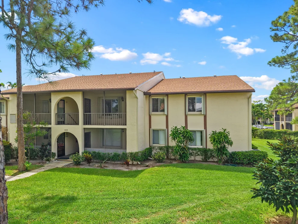Unit for sale at 324 KNOTTY PINE Circle, Greenacres, FL 33463
