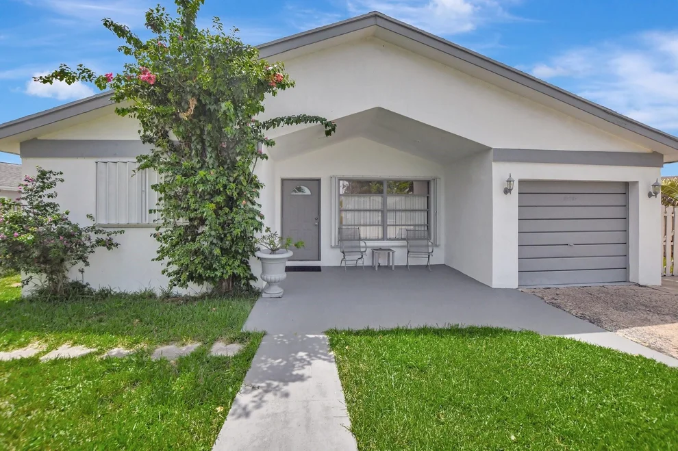 Unit for sale at 22795 SW 65th Terrace, Boca Raton, FL 33428