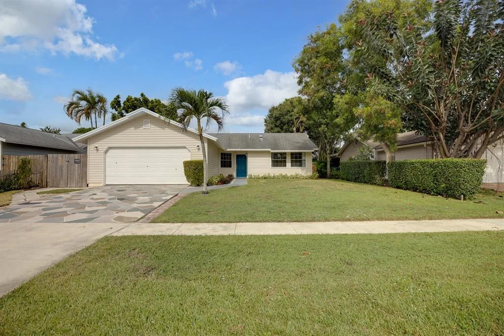Unit for sale at 5035 El Claro Circle, West Palm Beach, FL 33415