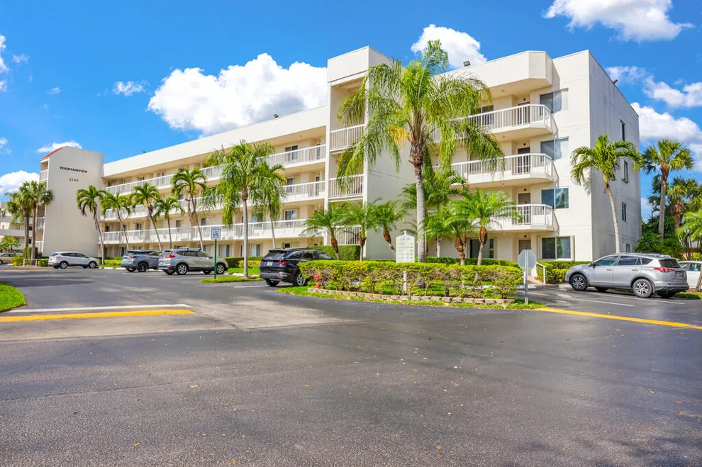 Unit for sale at 3146 Via Poinciana, Lake Worth, FL 33467