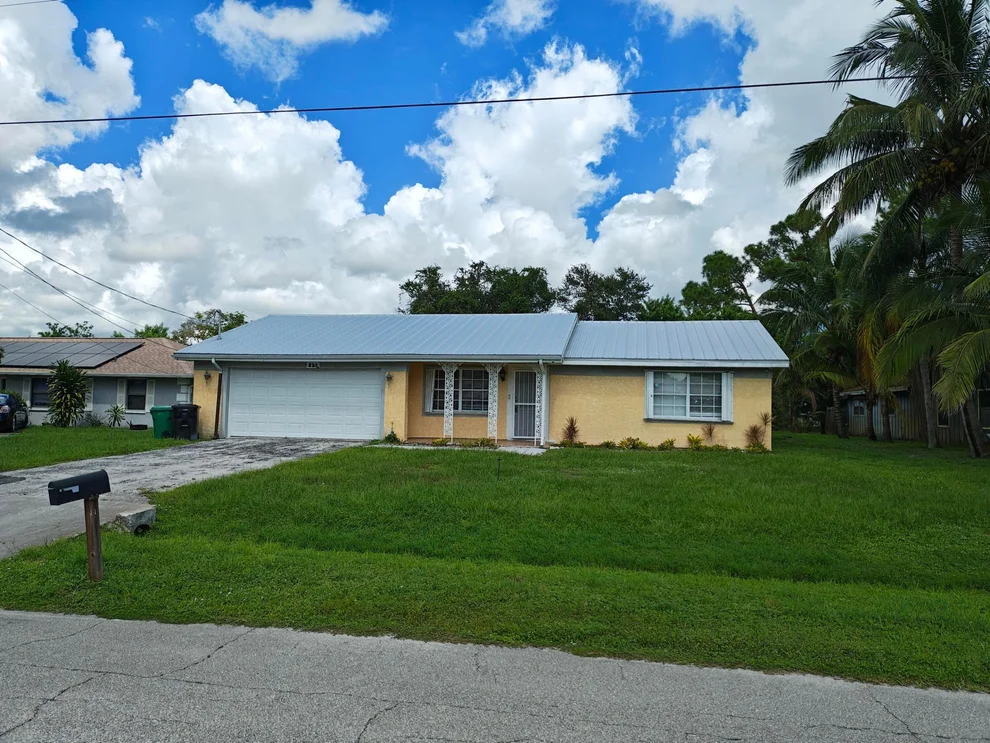 Unit for sale at 253 SE Verada Avenue, Port St Lucie, FL 34983
