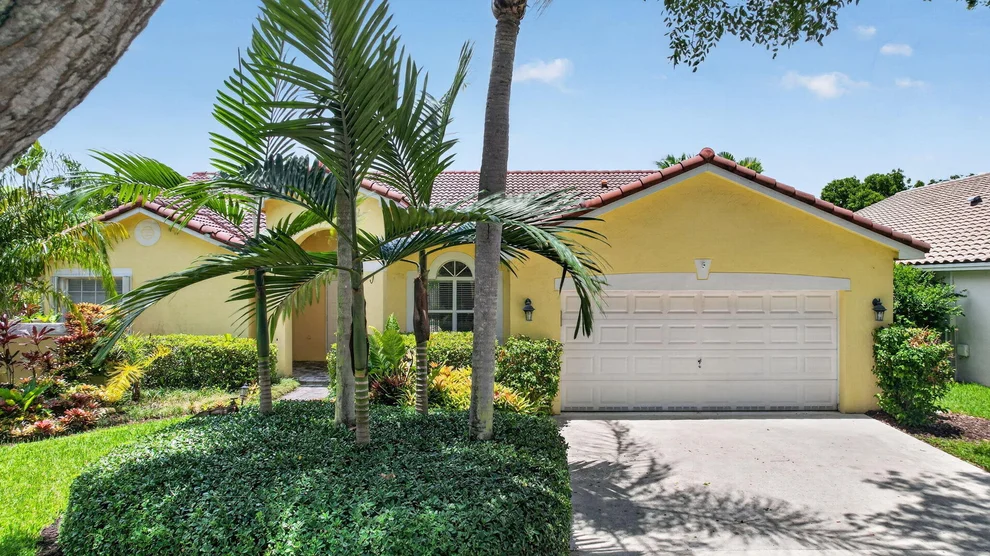 Unit for sale at 1959 Water Ridge Drive, Weston, FL 33326