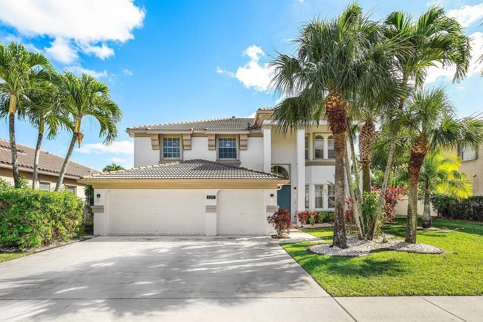 Unit for sale at 2237 Ridgewood Circle, Royal Palm Beach, FL 33411