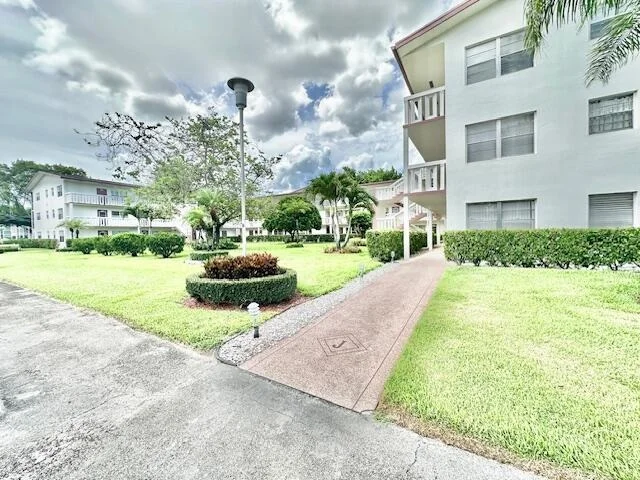 Unit for sale at 390 Fanshaw J, Boca Raton, FL 33434