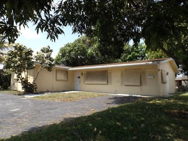 Unit for sale at 1351 NW 54th Avenue, Lauderhill, FL 33313