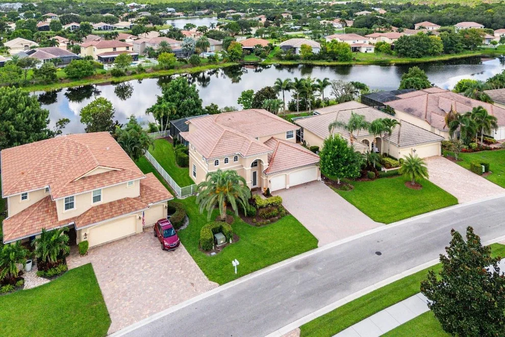 Unit for sale at 1414 SE Summit Trail, Stuart, FL 34997