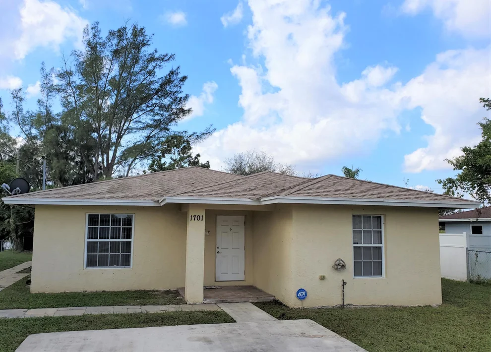 Unit for sale at 1701 Meridian Road, West Palm Beach, FL 33417