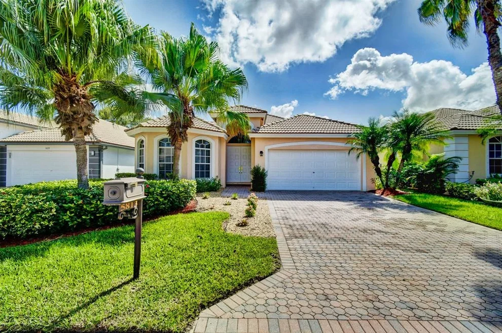 Unit for sale at 5813 Fountains Drive S, Lake Worth, FL 33467
