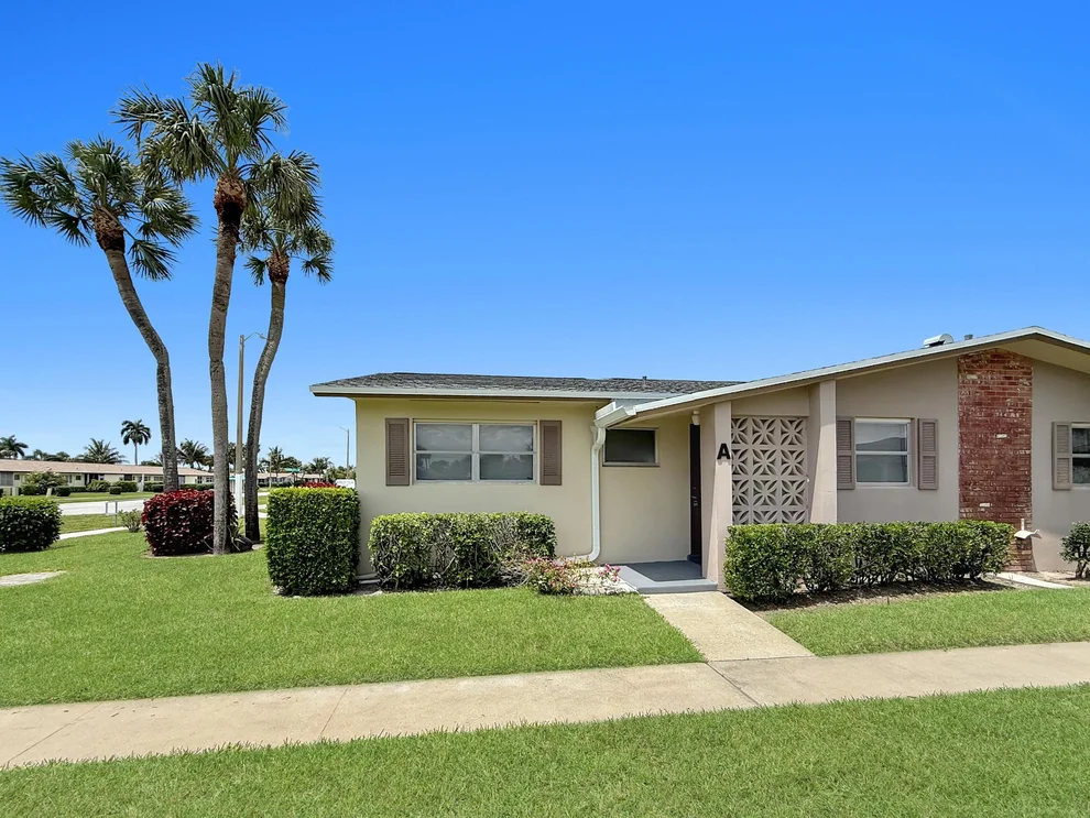 Unit for sale at 5263 Cresthaven Boulevard, West Palm Beach, FL 33415