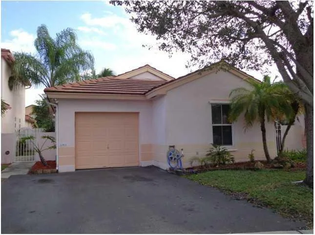 Unit for sale at 2061 NW 188th Avenue, Pembroke Pines, FL 33029